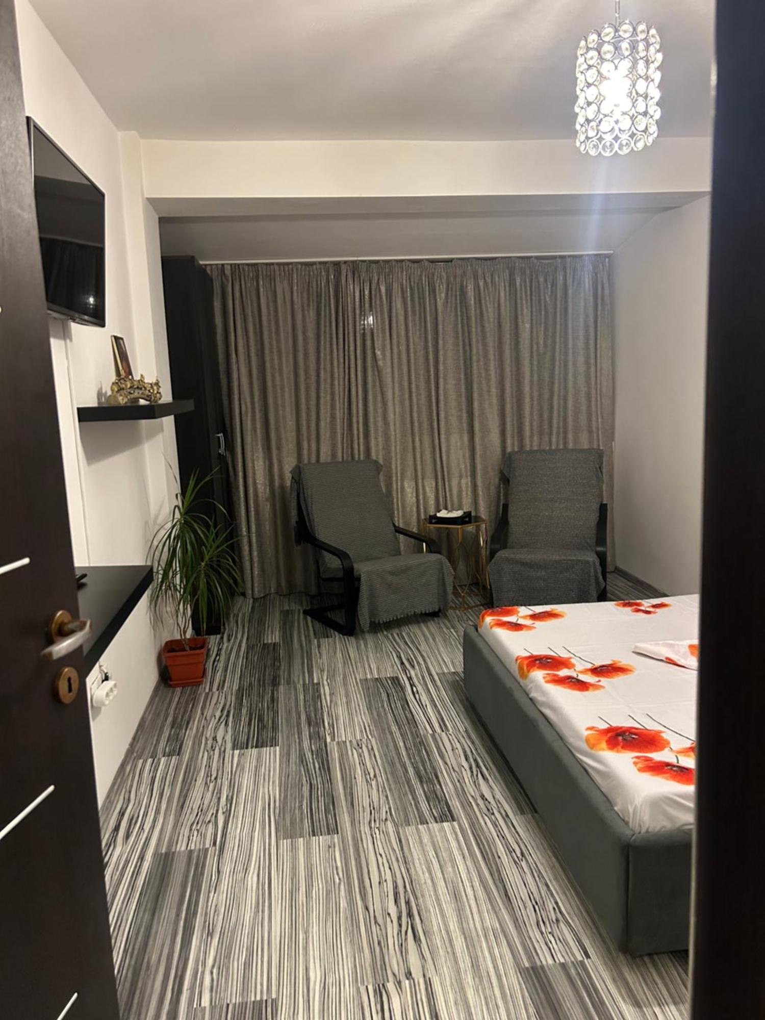 Enzso Ap 2 Cam,piața Națiunile Unite, Nr3-5,bloc B2, Sc2, Et 1, Ap34 Apartament
