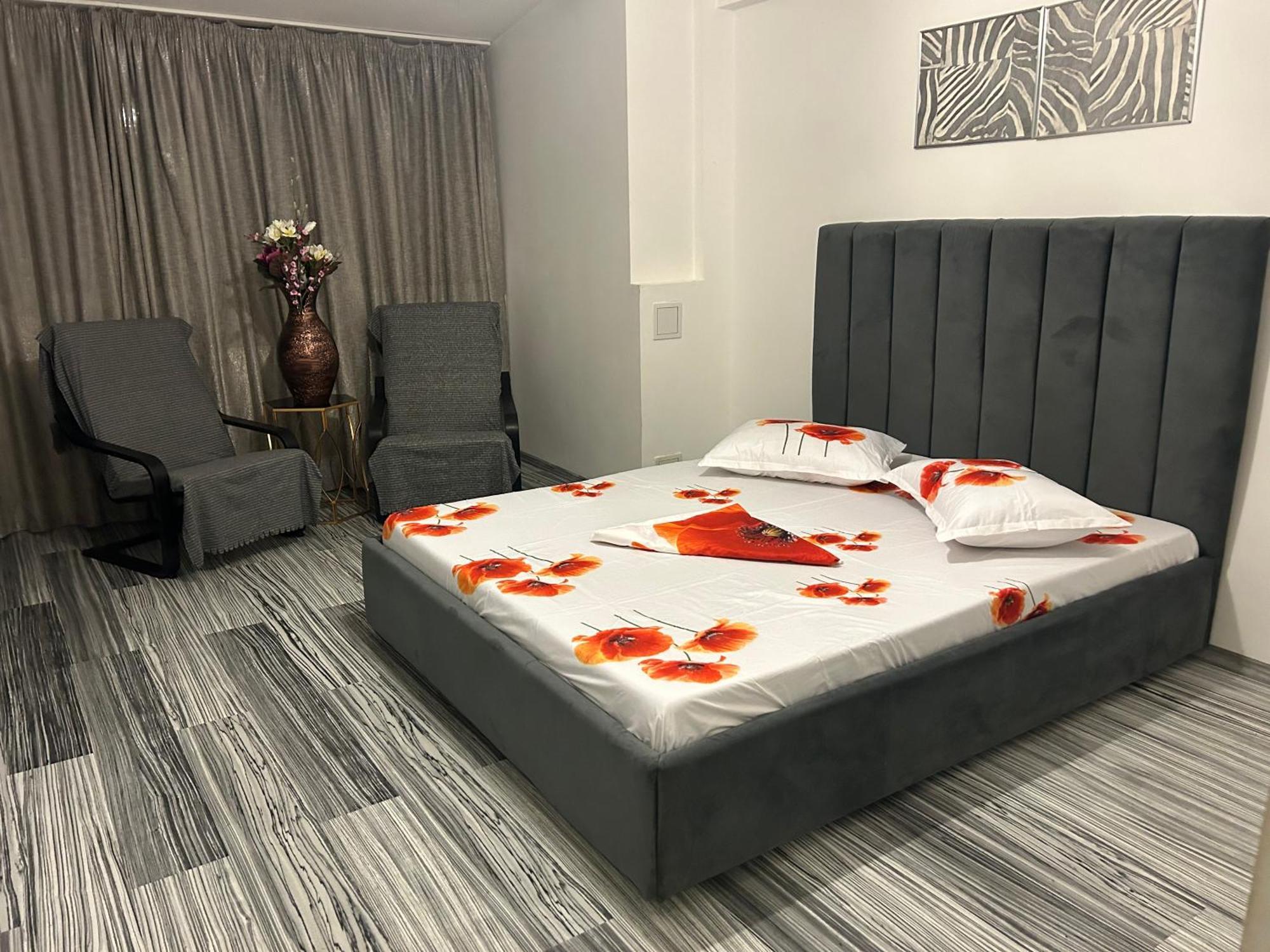 Enzso Ap 2 Cam,piața Națiunile Unite, Nr3-5,bloc B2, Sc2, Et 1, Ap34 Apartament *