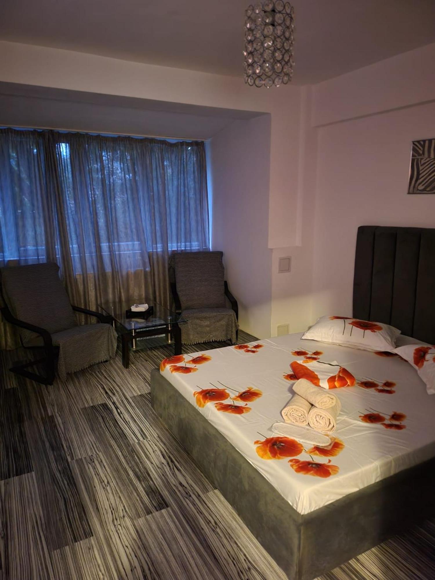 Enzso Ap 2 Cam,piața Națiunile Unite, Nr3-5,bloc B2, Sc2, Et 1, Ap34 Apartament Bucureşti